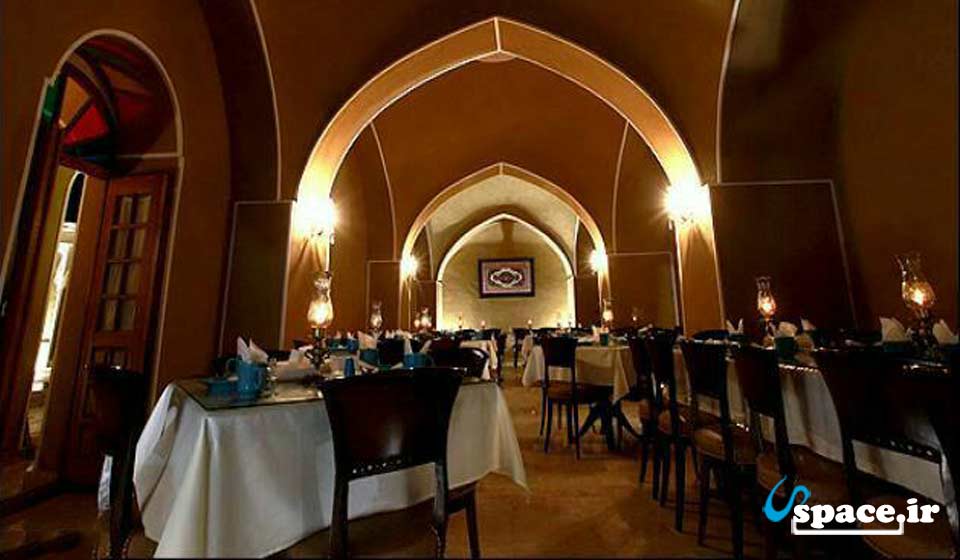 نمای رستوران اقامتگاه باغ تاریخی شاهزاده - ماهان - کرمان